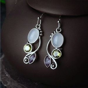 Earrings, Moonstone / Amethyst 🐝